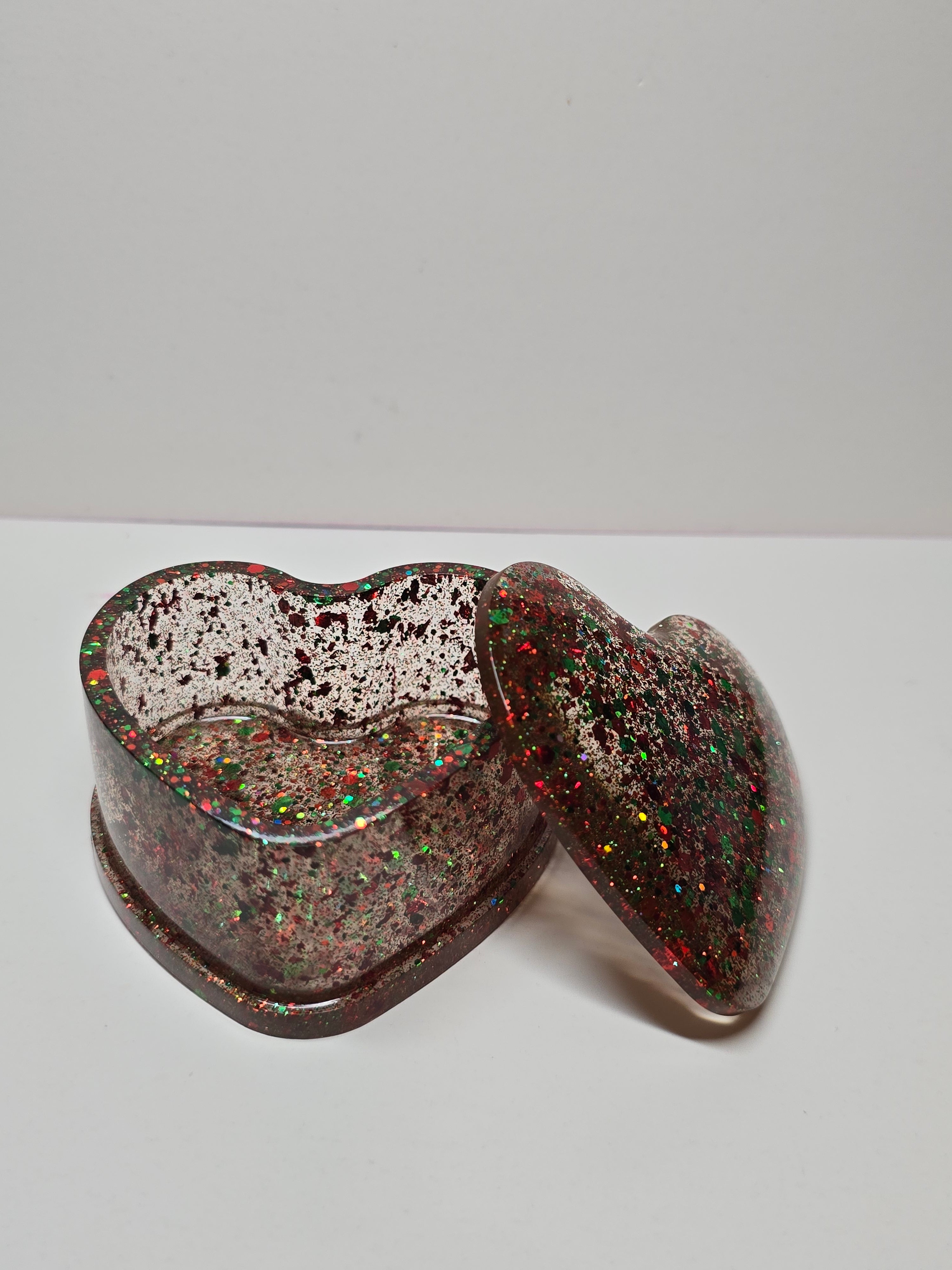 Red and green glitter heart trinket box