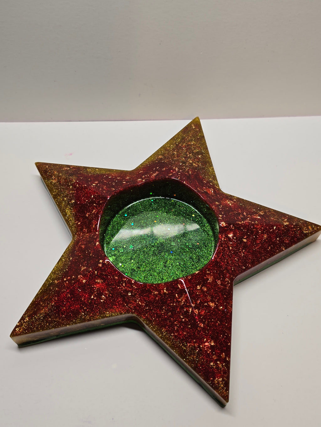 Star tealight candle holder