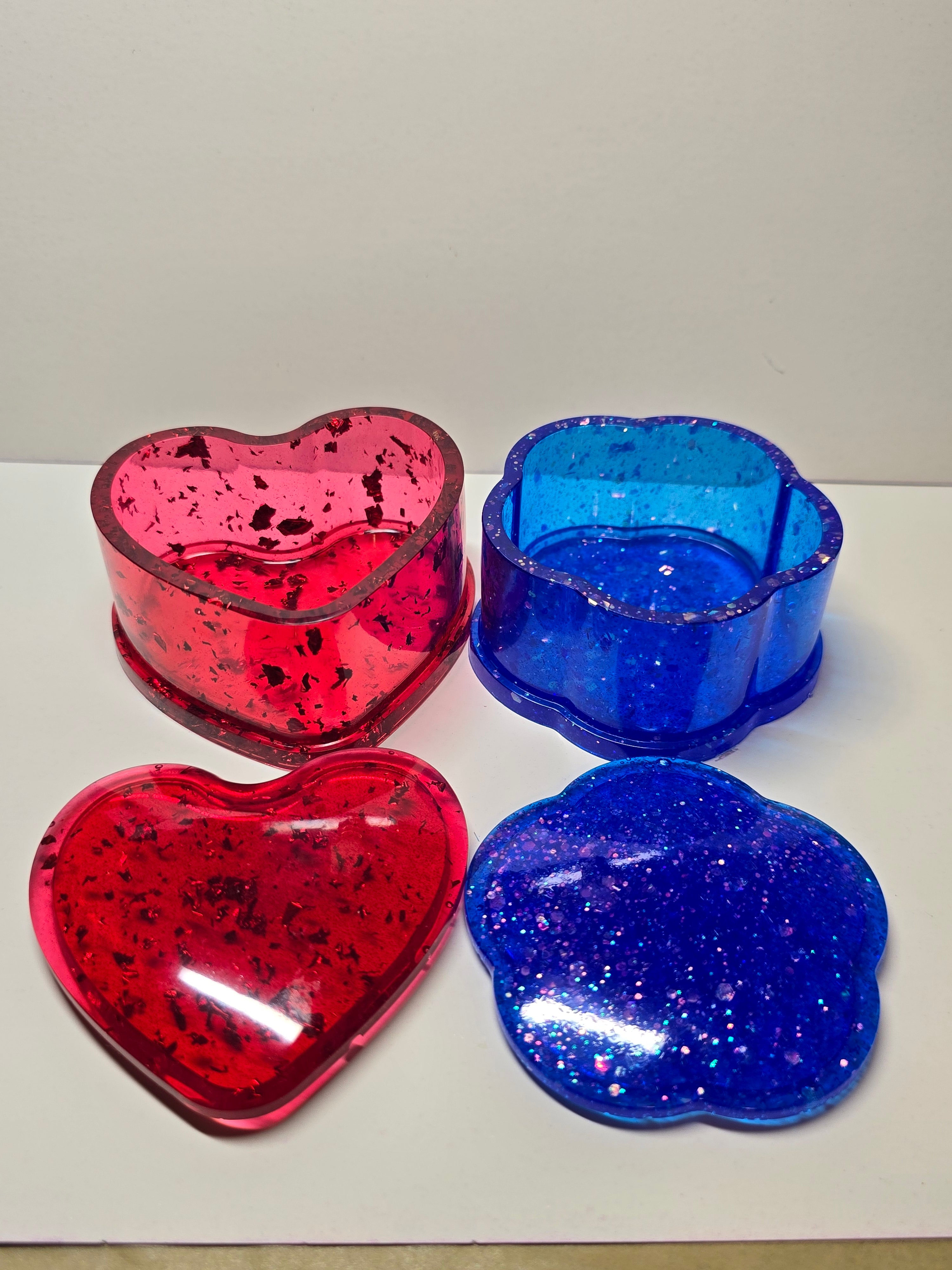 Blue flower and red heart trinket dish with lids