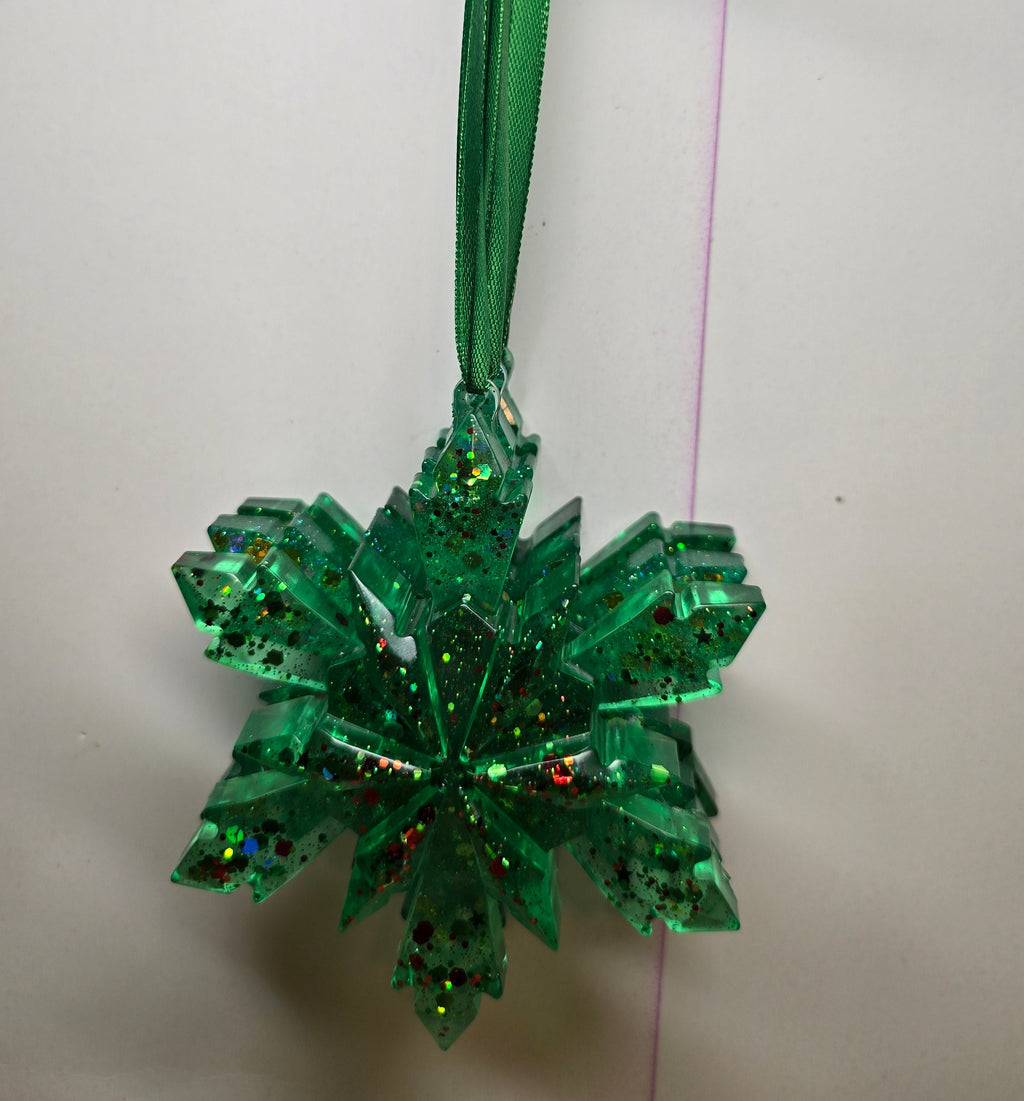 Green snowflakes with gold glitter set (3)