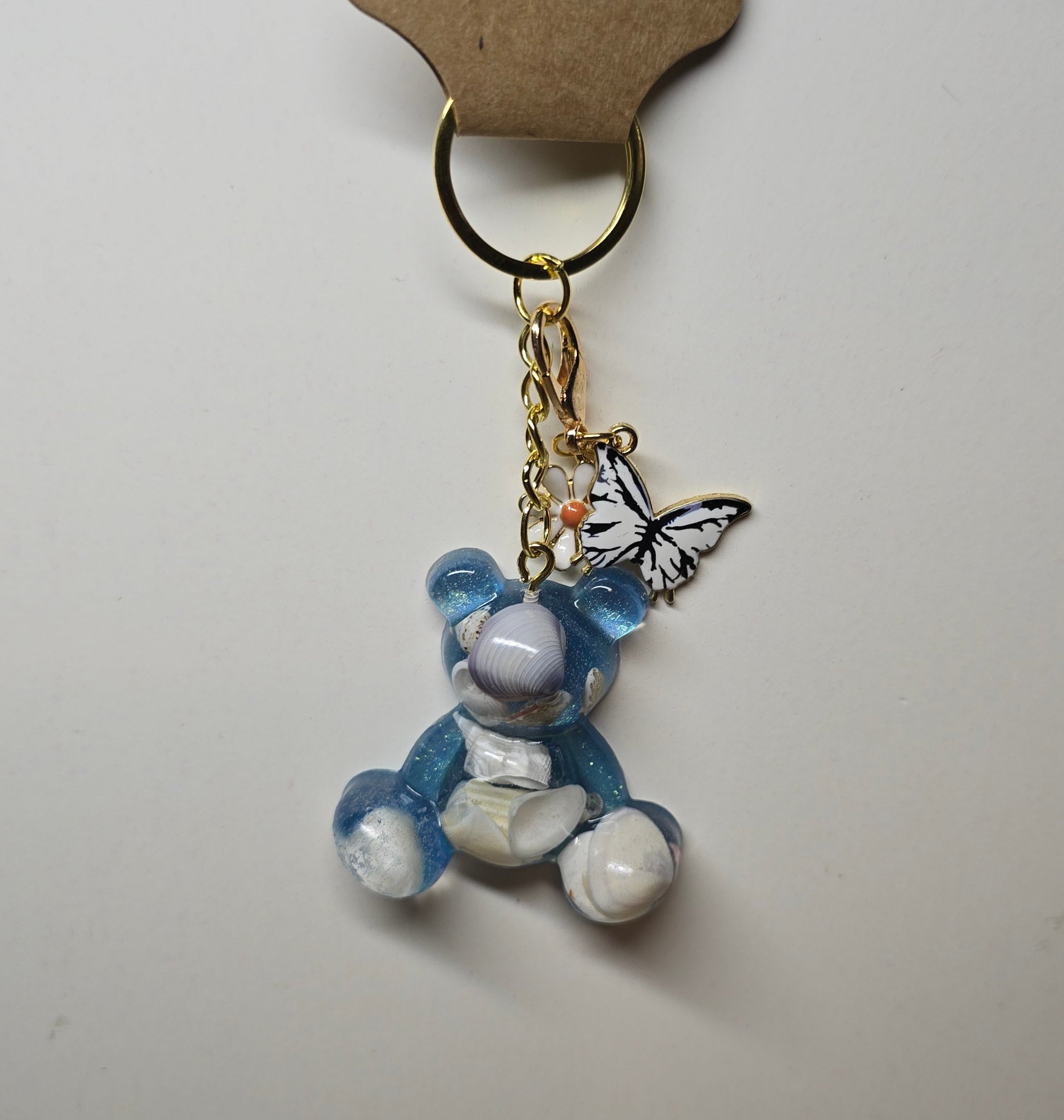 Mystic glow bear charm ✨️ with seashells