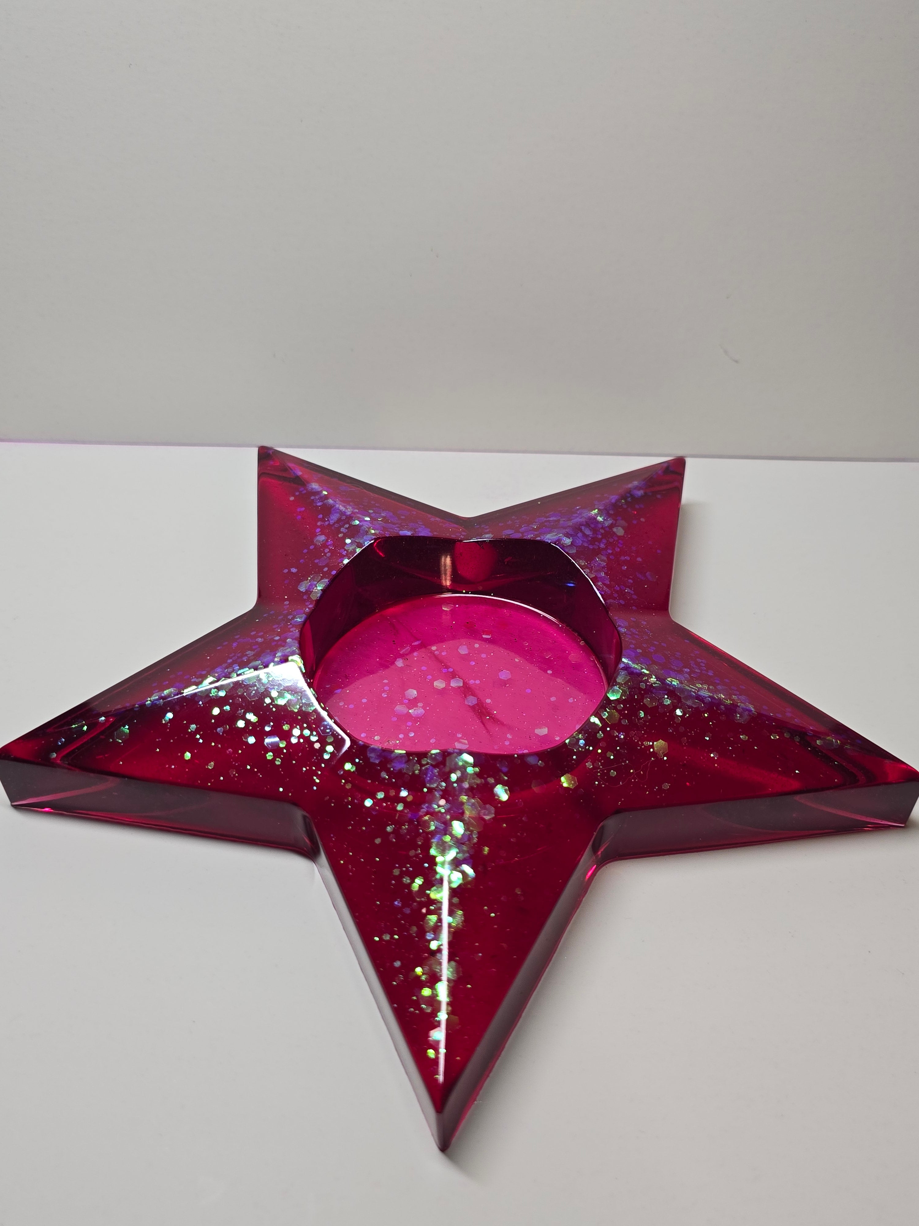 Red star with glitter tealight candle holder
