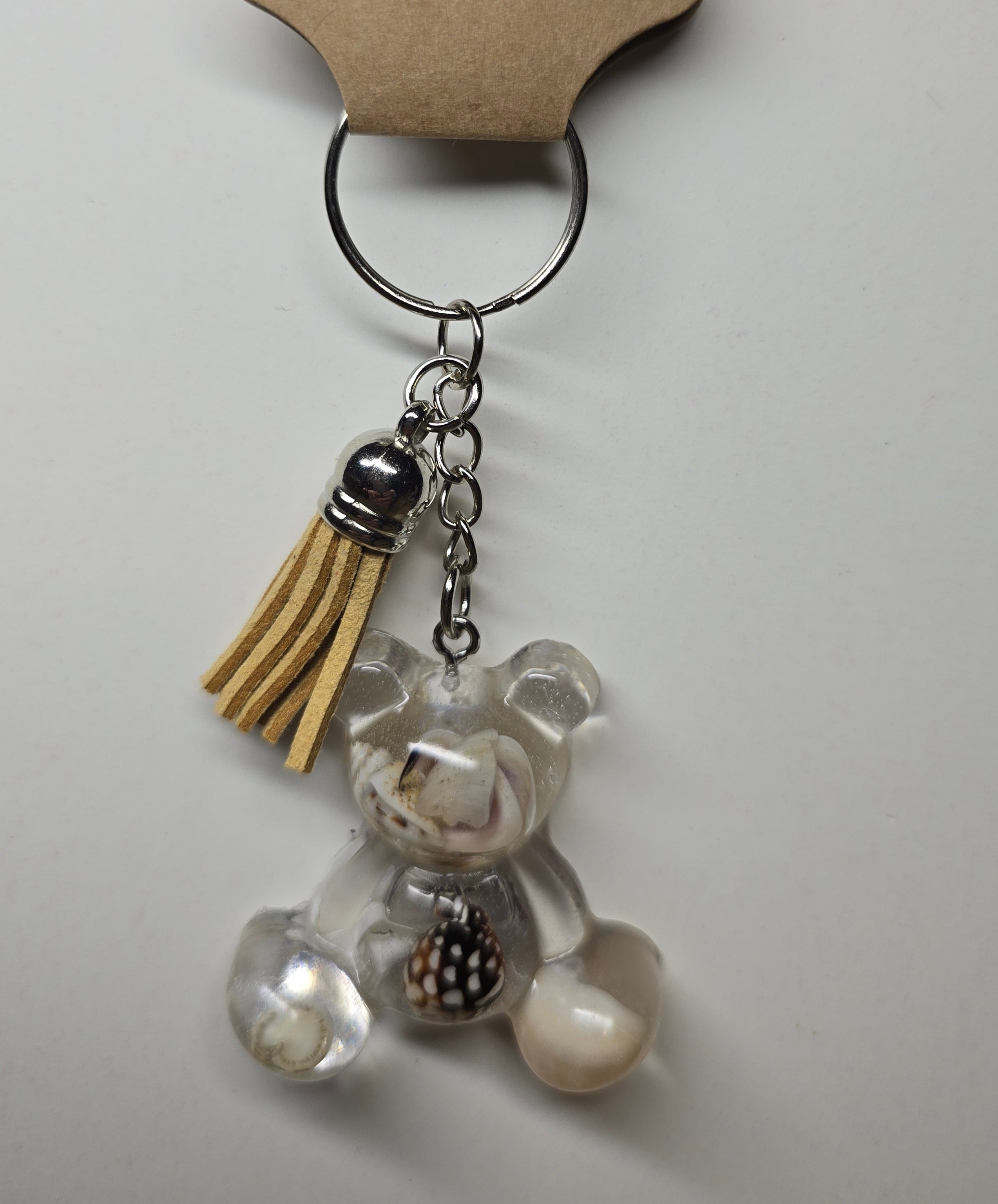 Mystic glow bear charm ✨️ with seashellsp