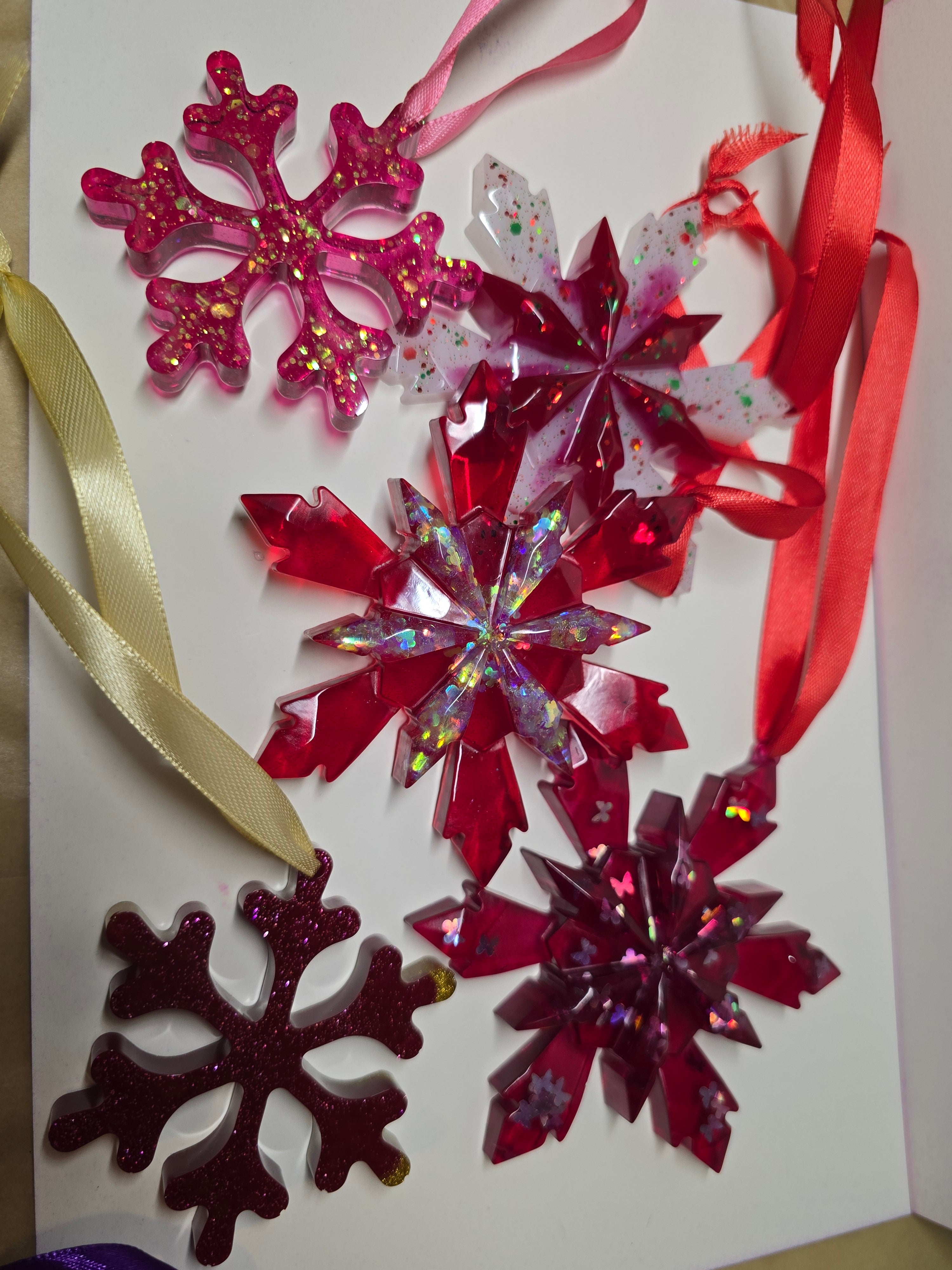 Red Snowflakes ❄️ with glitter set of (5)