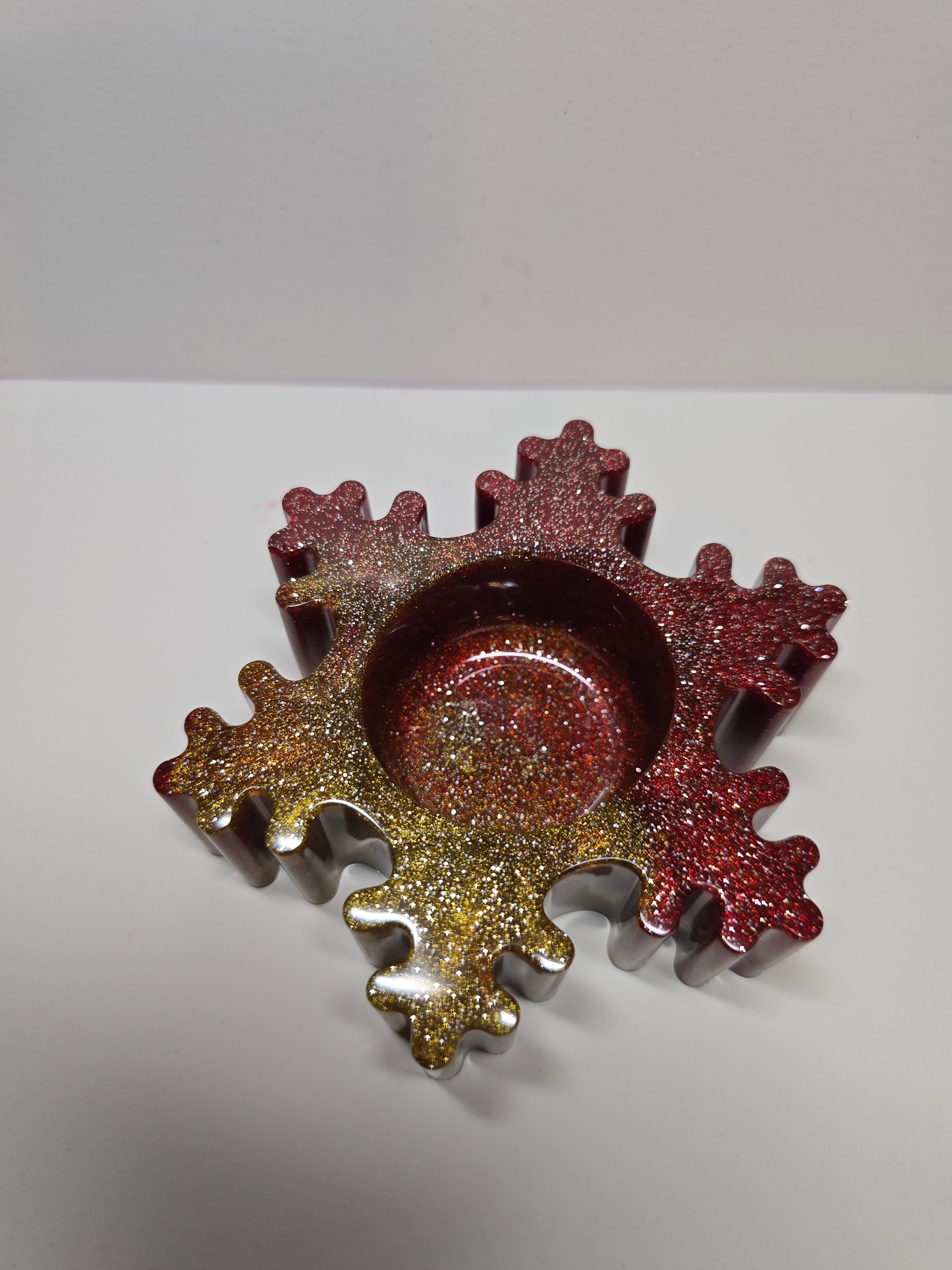 Snowflake candle holder