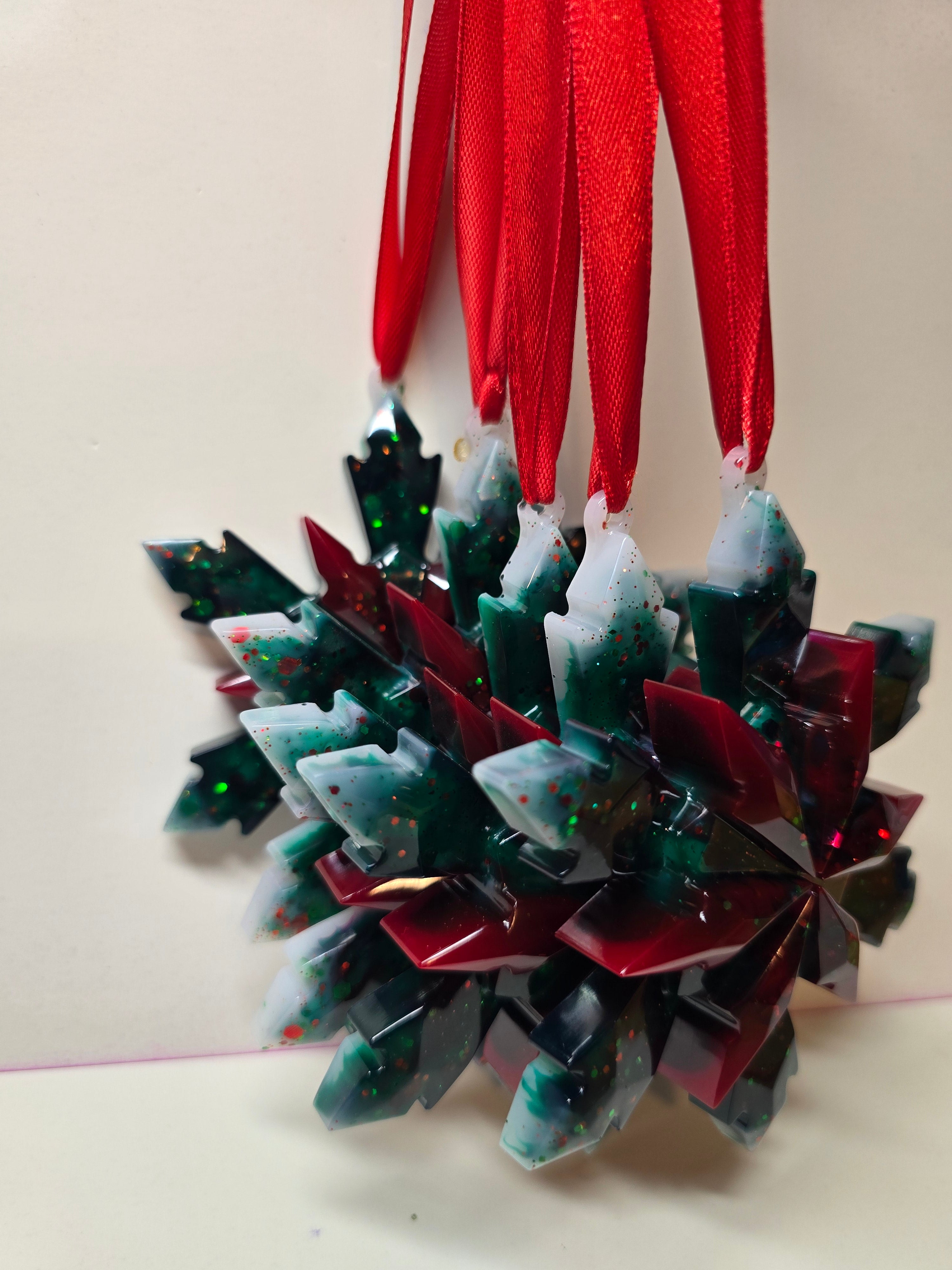 Green, red, and white snowflakes ❄️ set of (5)