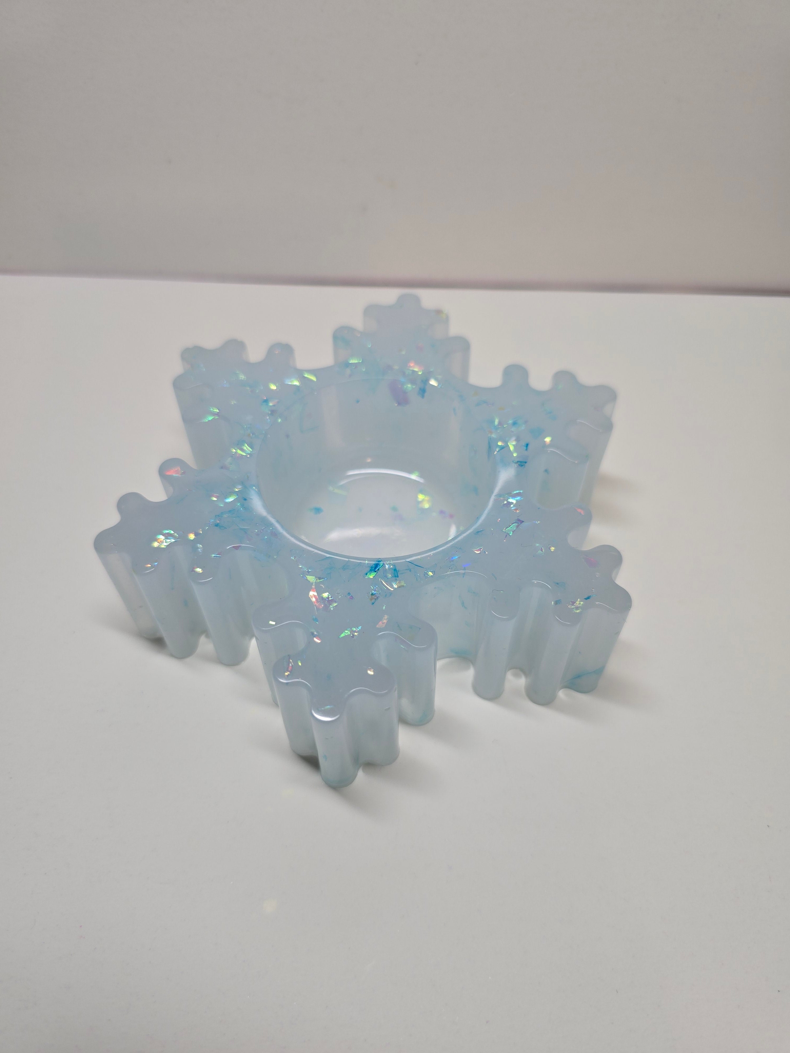Snowflake candle holder