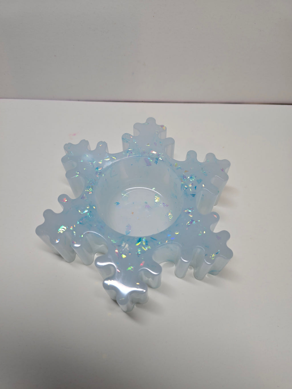 Snowflake candle holder