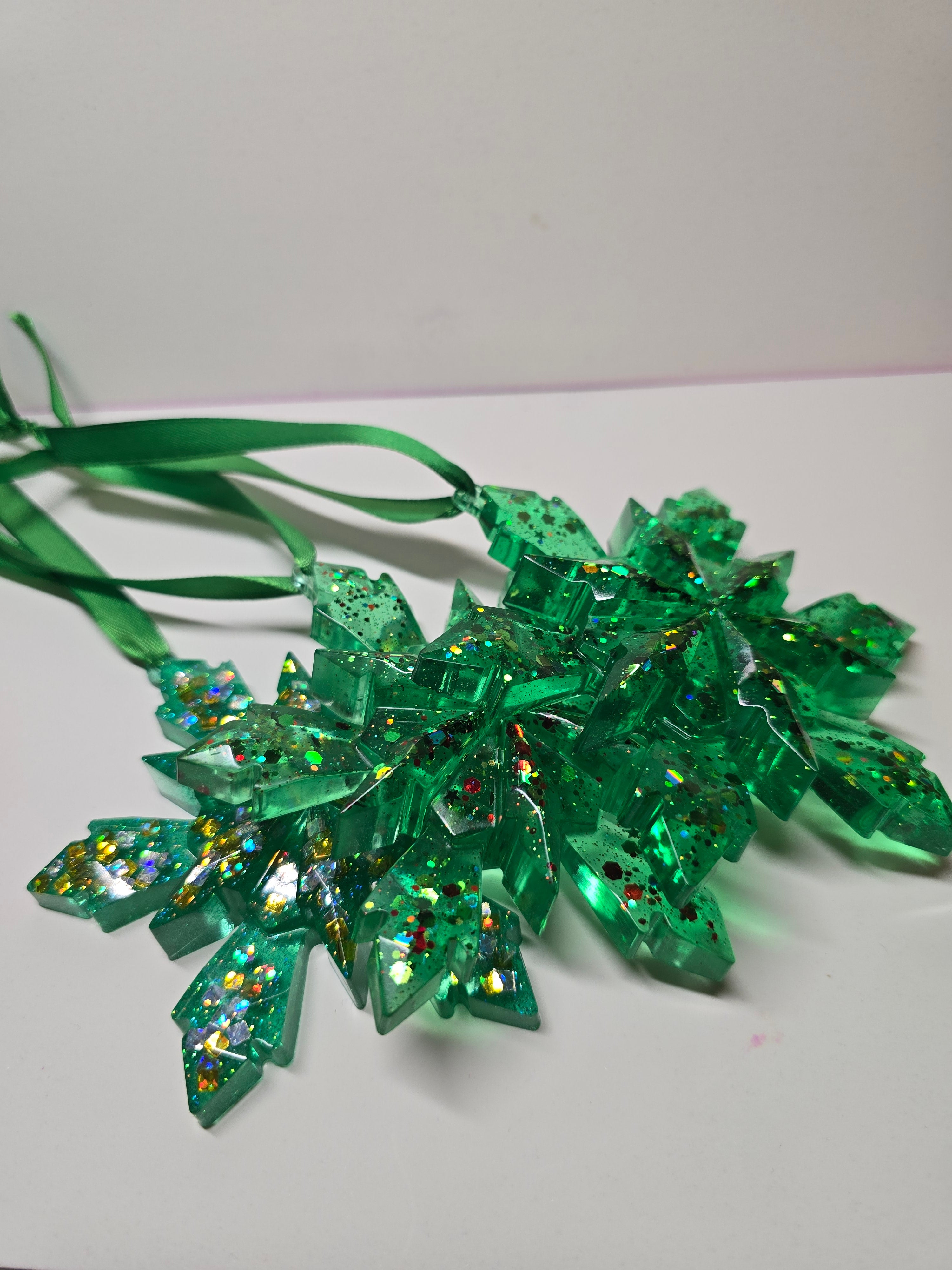 Green Snowflakes ❄️ with Glitter set of (3)