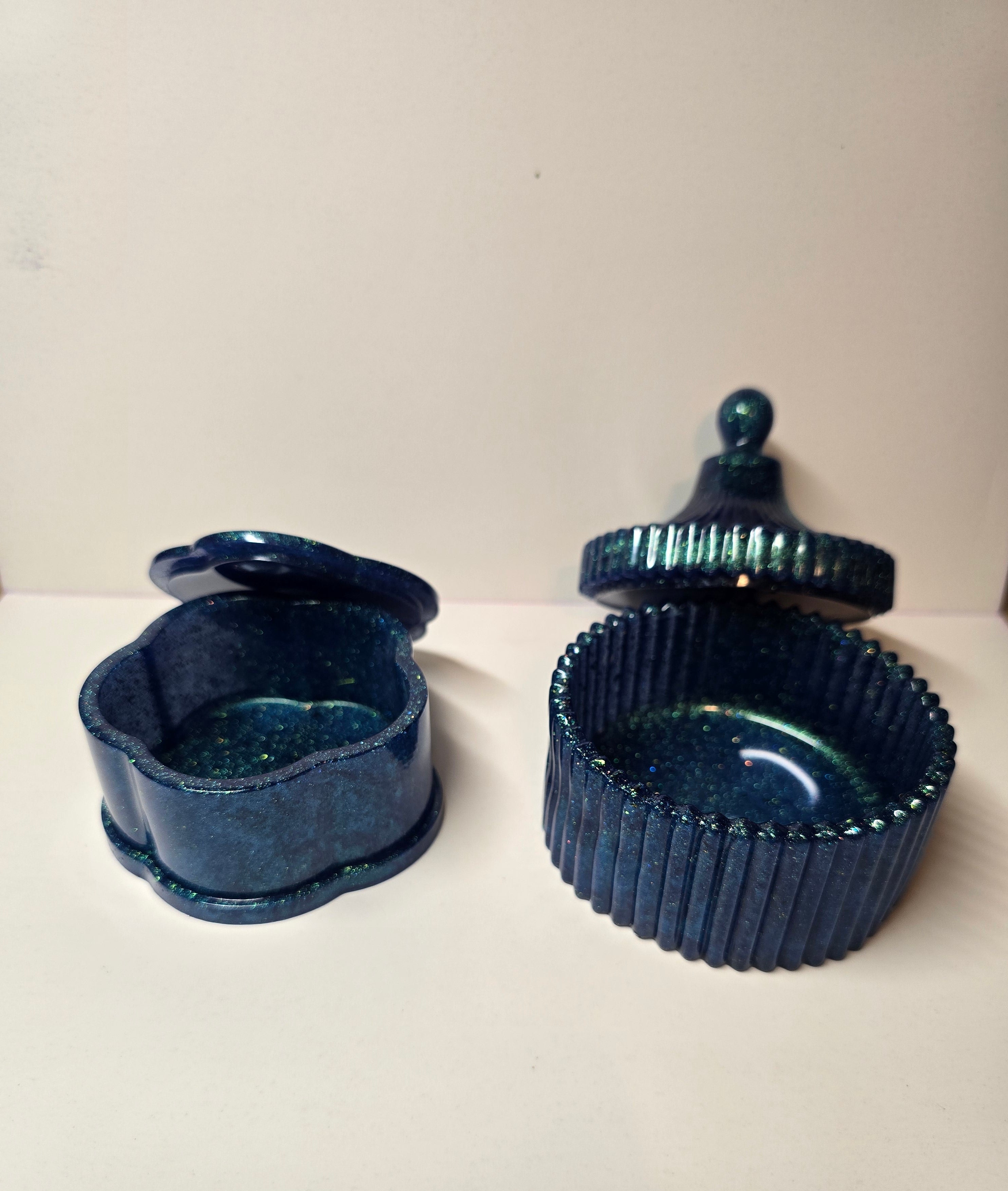 Blue Color shifting Rigged jar and cloud trinket box