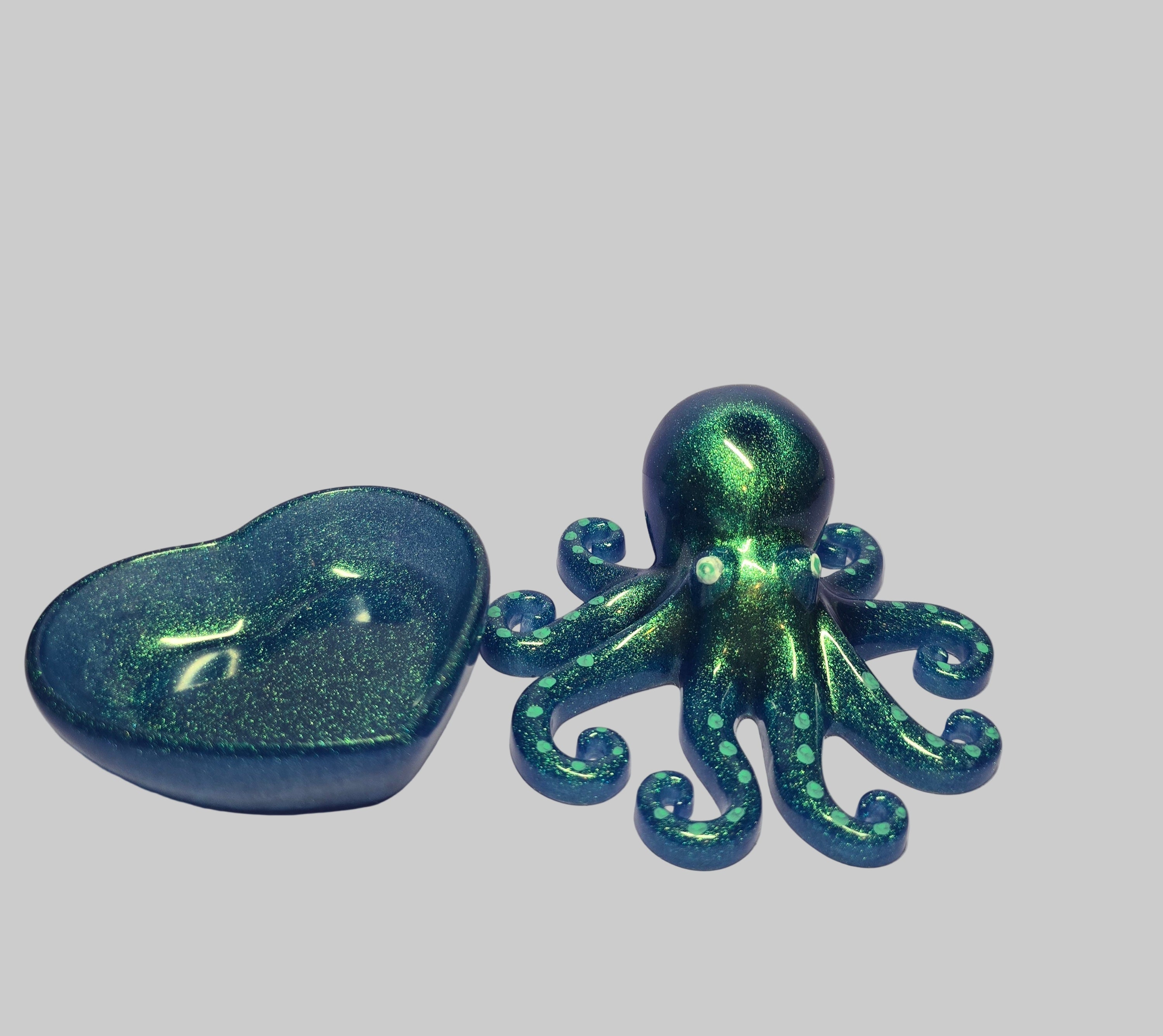 Beautiful octopus and heart set