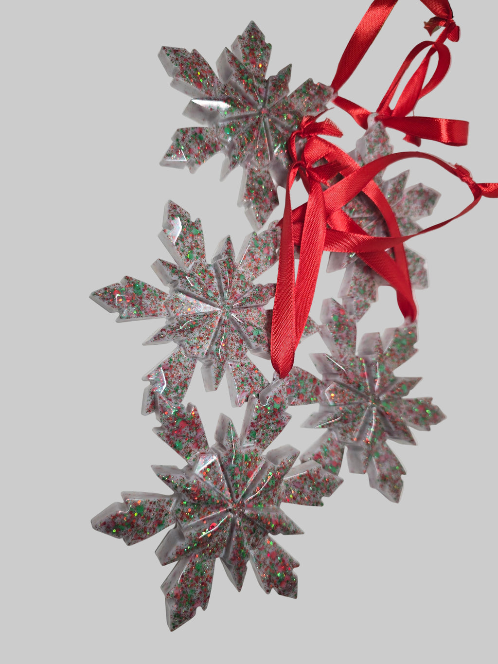 White snowflakes with red and green glitter set of (5)